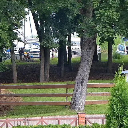 Osrodek Wypoczynkowy W Ogonkach 컨트리하우스 베고르제포